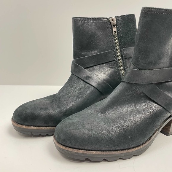 Sorel | Cate Buckle Black Leather Waterproof Block Heel Ankle Boots Booties - Picture 8 of 11